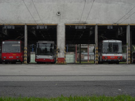 Vozovňa Hroboňova