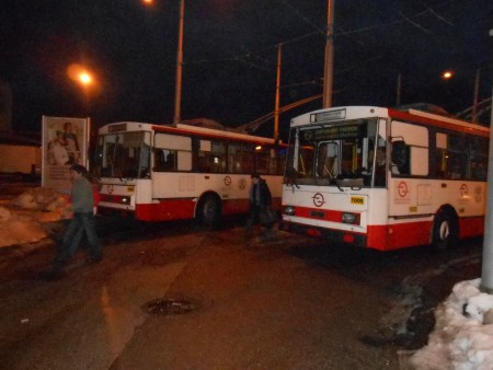 #1001 a #1005 oddychujú na železničnej stanici